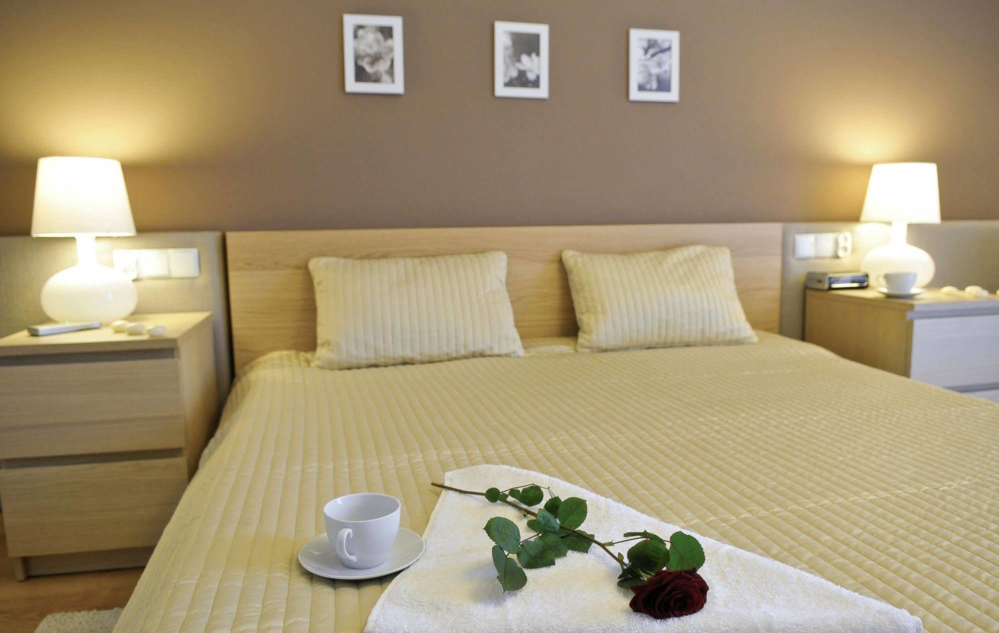 Irs Royal Apartments Apartamenty Irs Fregata กดัญสก์ ภายนอก รูปภาพ